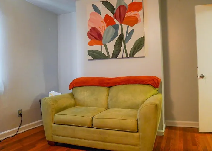 2br Retreat Close To Downtown & Park