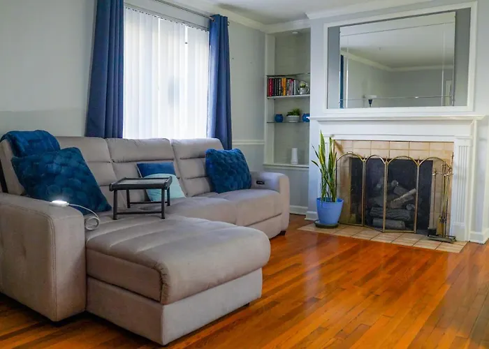 Habitación en casa particular 2br Retreat Close To Downtown & Park *