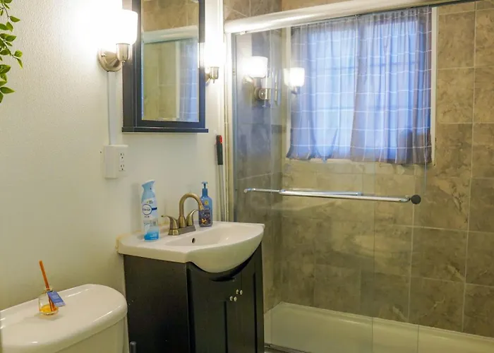 2br Retreat Close To Downtown & Park Columbus